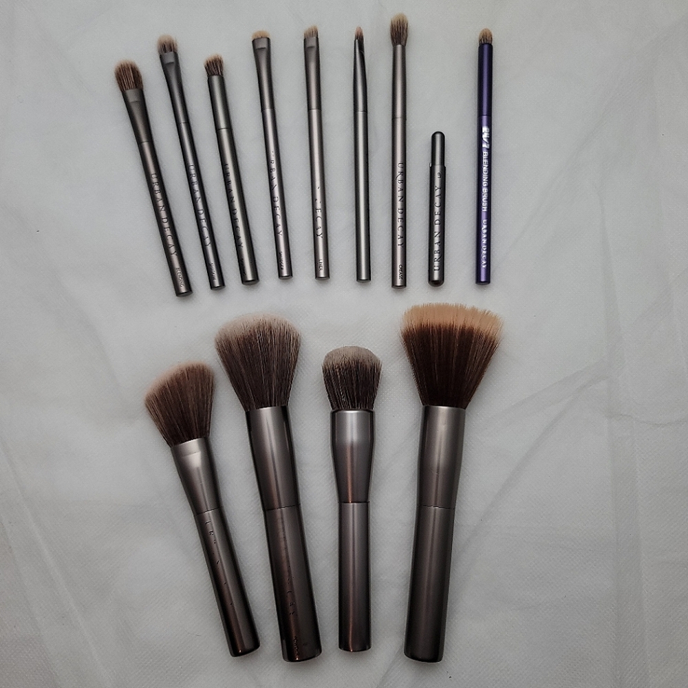 *Vintage* Urban Decay Brush Set